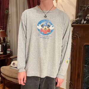Vintage 90s Rare Mickey Mouse Disney Fantasia Long sleeve!